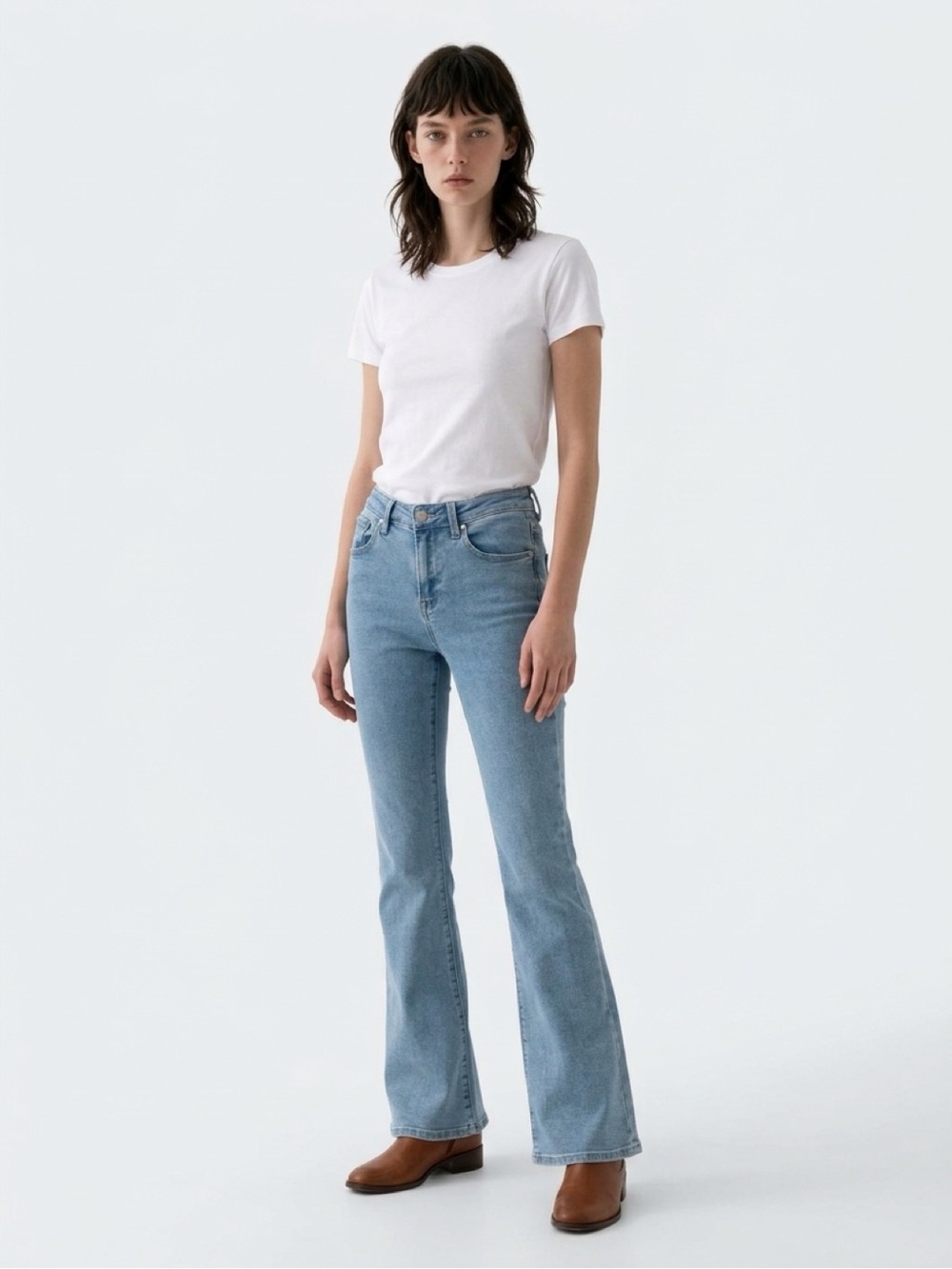 Women's Light Wash Flare Jeans - Classic High Rise